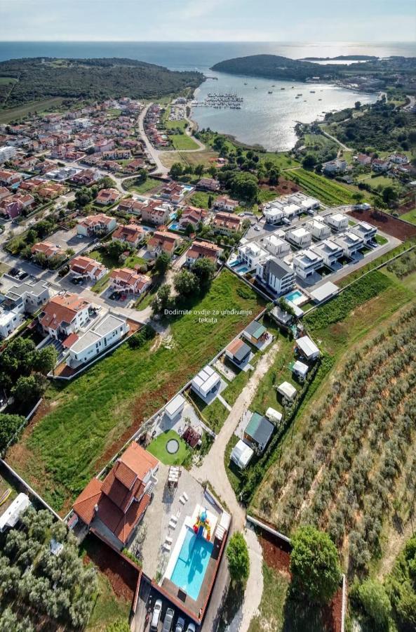 Mobilehome Elena Premium With Pool, Istria Banjole Exteriér fotografie
